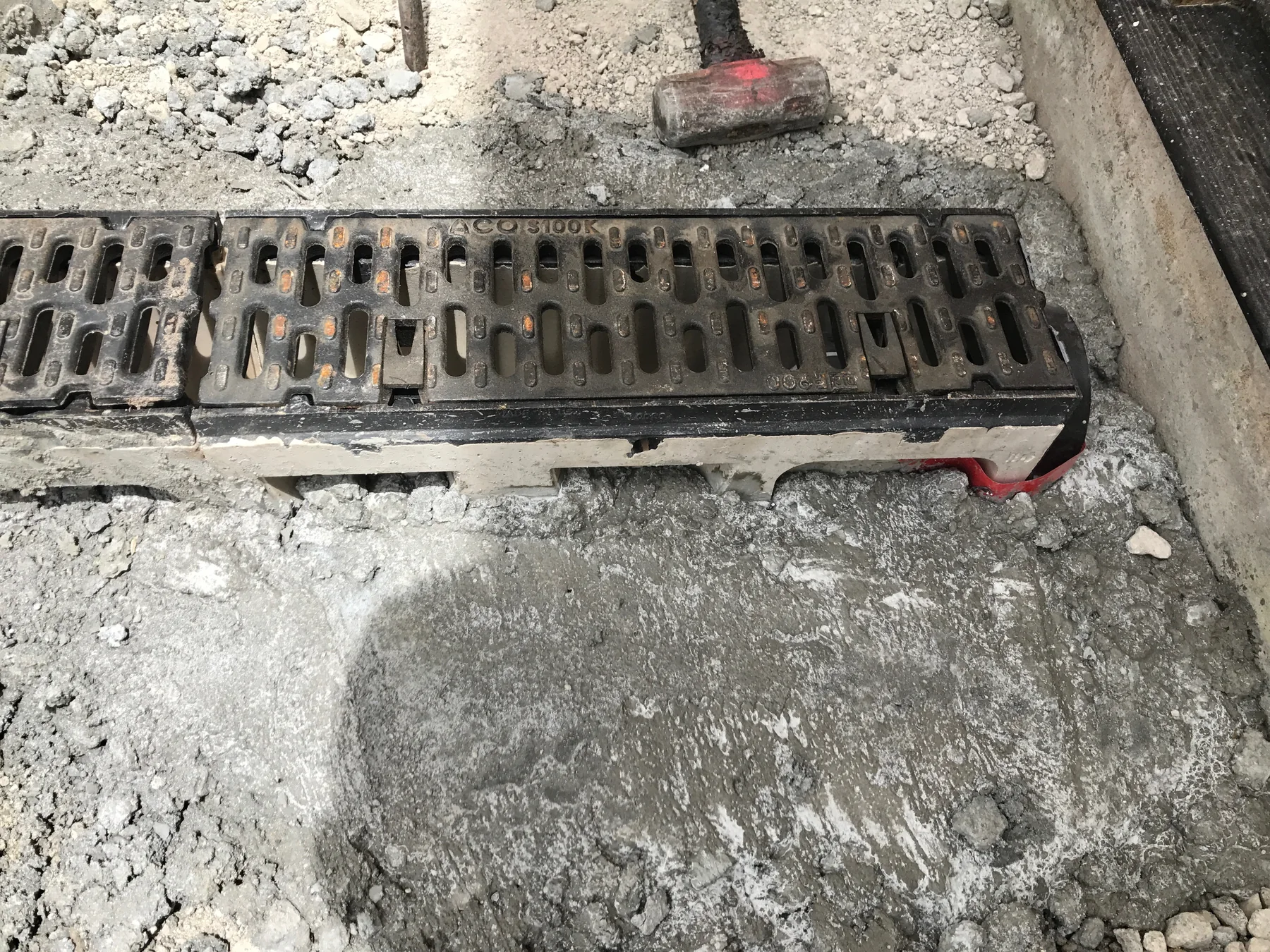 Heavy-duty site drainage channel installation